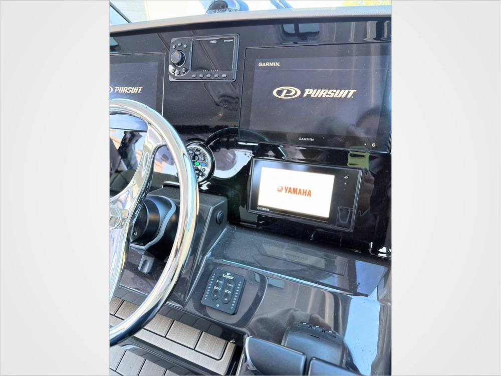 2021 Pursuit Dc 326 alt