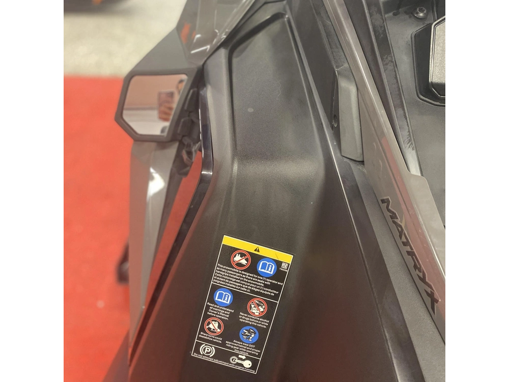 2025 Polaris 650 Indy Adventure 137 alt