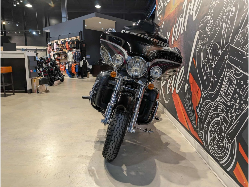 Harley-davidson Flhtcuse Cvo Ultra Classic 2006 alt