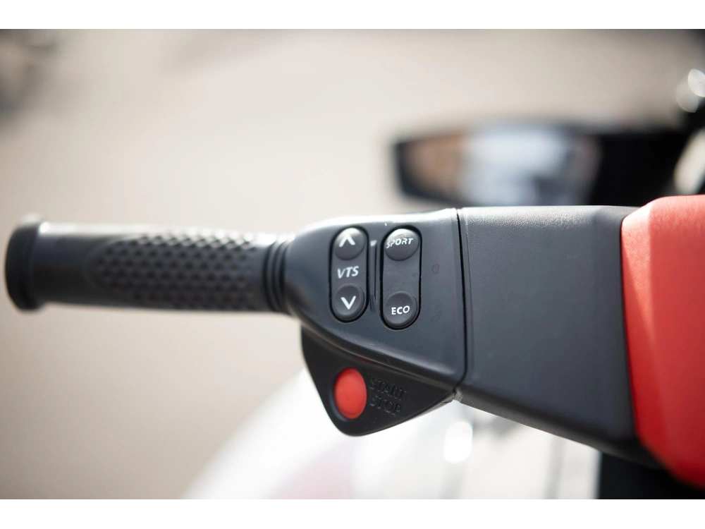 2012 Sea-doo Wakepro alt