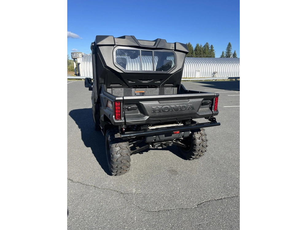 Honda Fully Enclosed Pioneer 1000-3p Eps 2025 alt