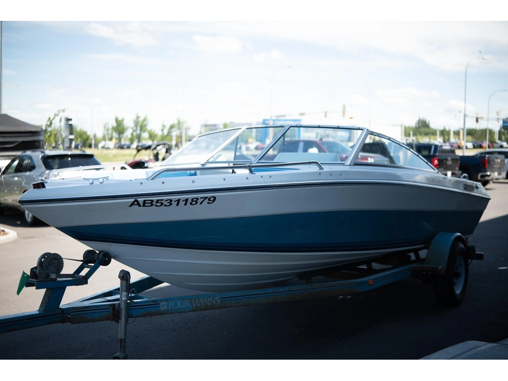 1989 Four Winns 190 Freedom alt