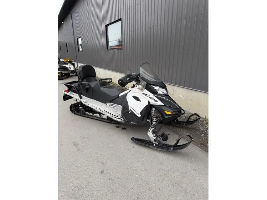 2018 Ski-Doo expedition 900 ace sport