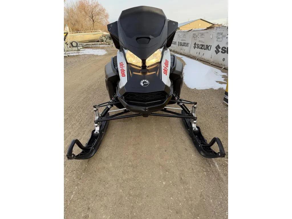2020 Ski-Doo Renegade Sport 600 ACE 137"