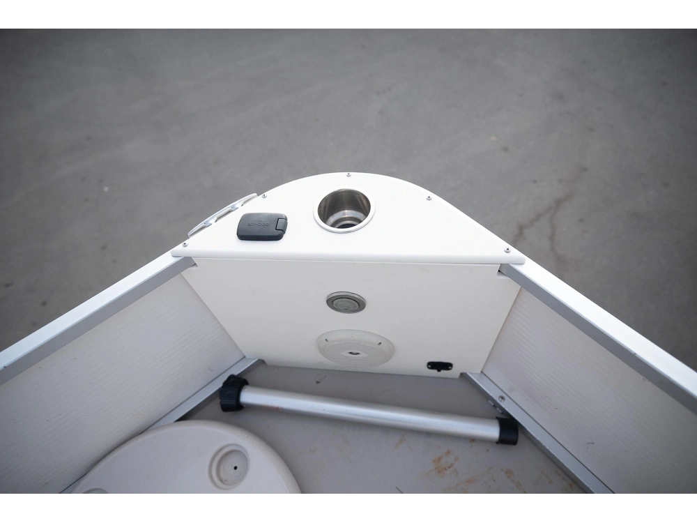 2011 Manitou Encore 23 4-point alt