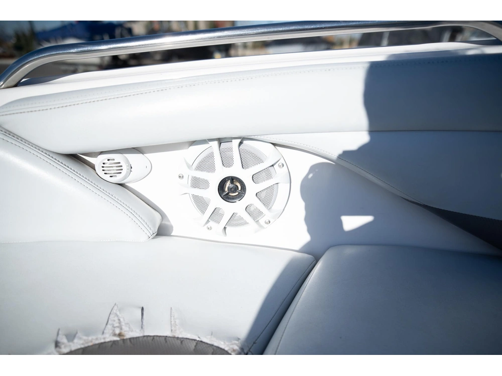 2004 Mastercraft X10 alt