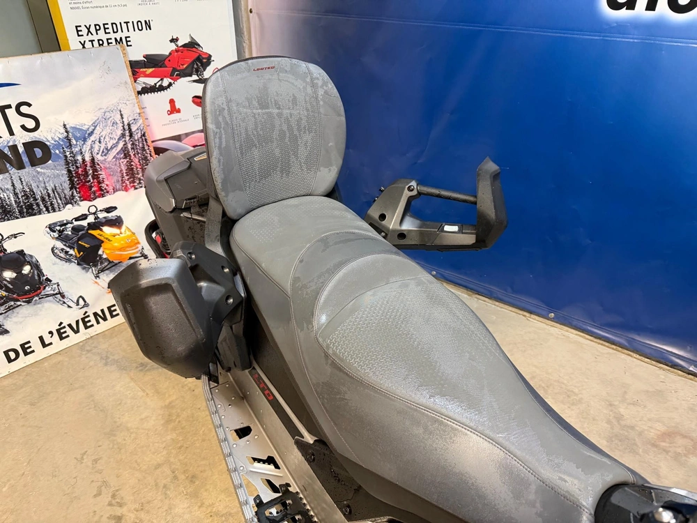 Ski-doo Grand Touring Limited 900 2023 alt