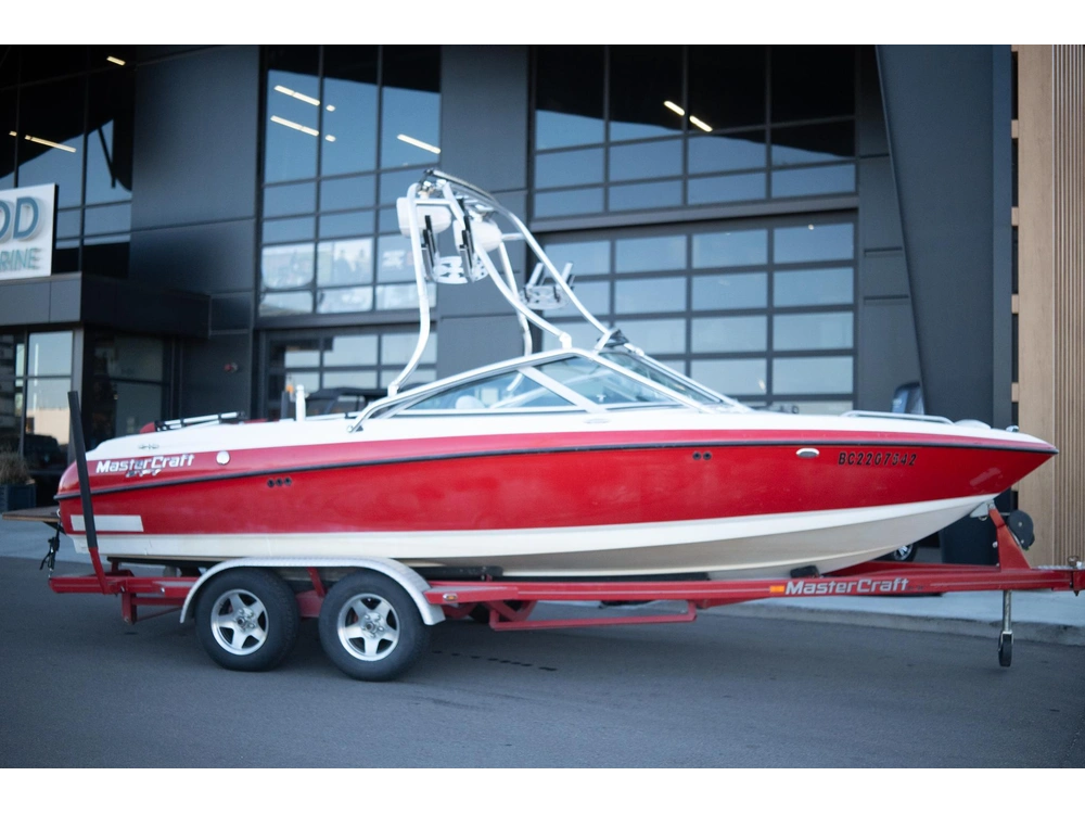 2004 Mastercraft X10 alt