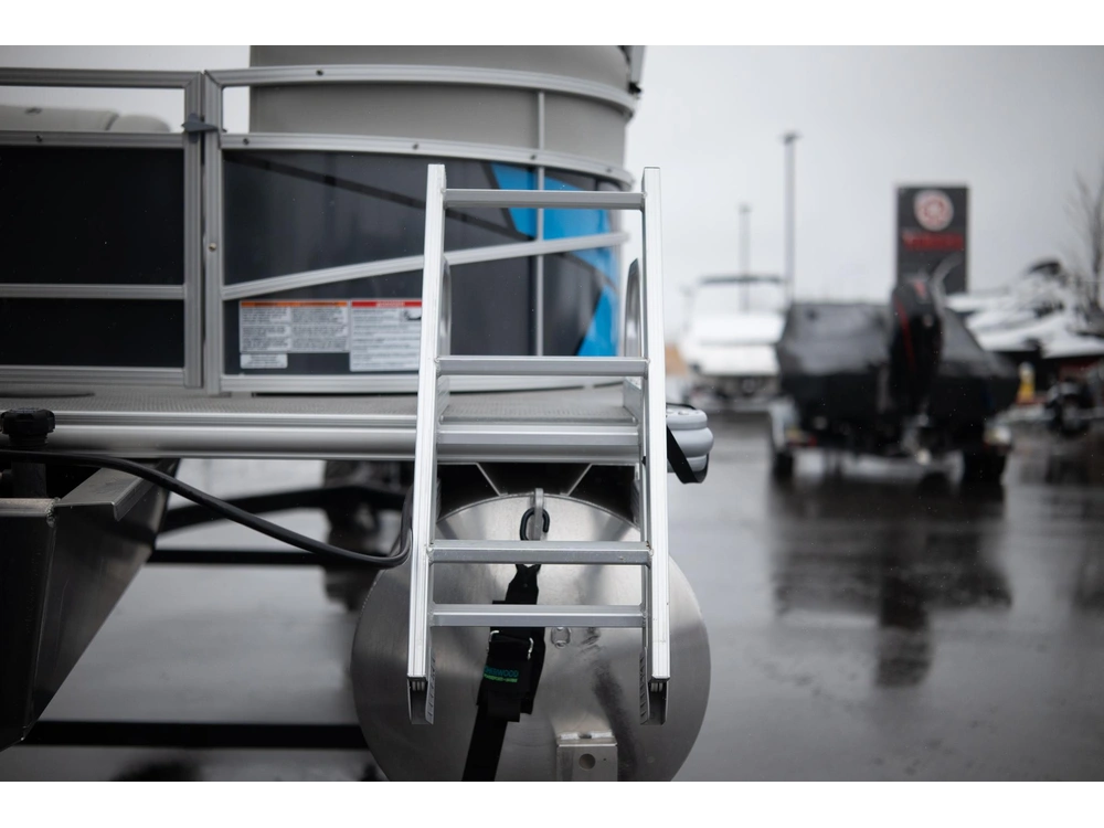 2023 Legend 20 Fun Ext alt