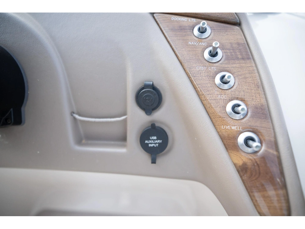 2011 Manitou Encore 23 4-point alt