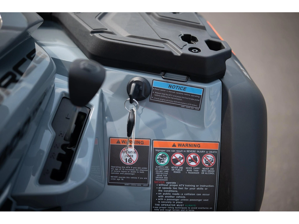 2025 Cfmoto Cforce 800 Touring alt