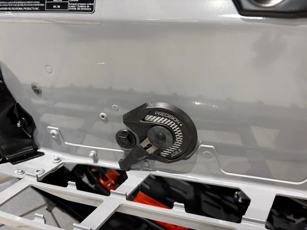 Ski-doo Summit X W/ Expert Pkg 154 850 E-tec Powdermax Light 2.5'' Shot Lac 2026 alt