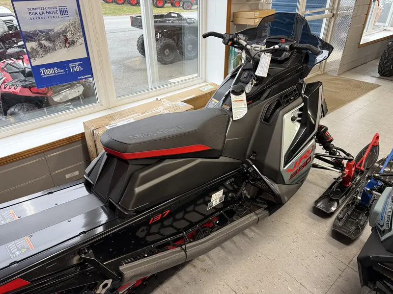 2026 Polaris 850 INDY VR1 DYNAMIX 137 S26TDZ8RS