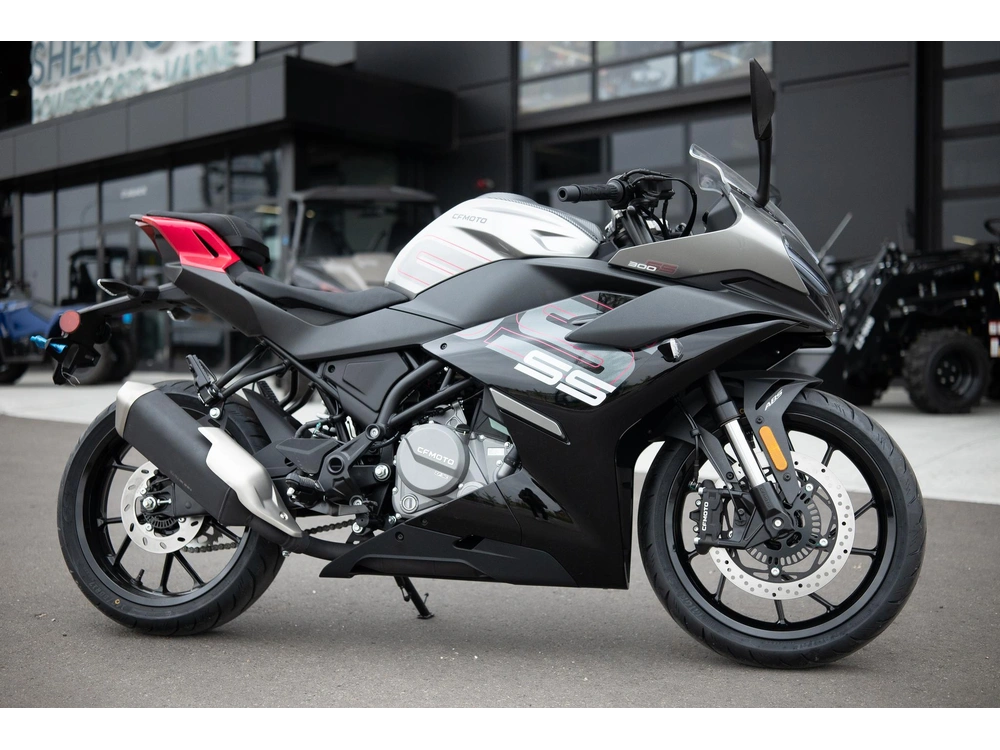 2024 Cfmoto 300ss alt
