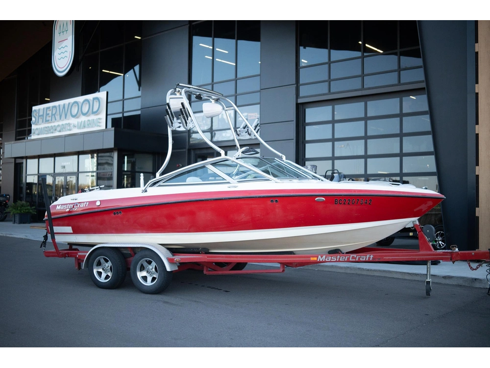 2004 Mastercraft X10 alt