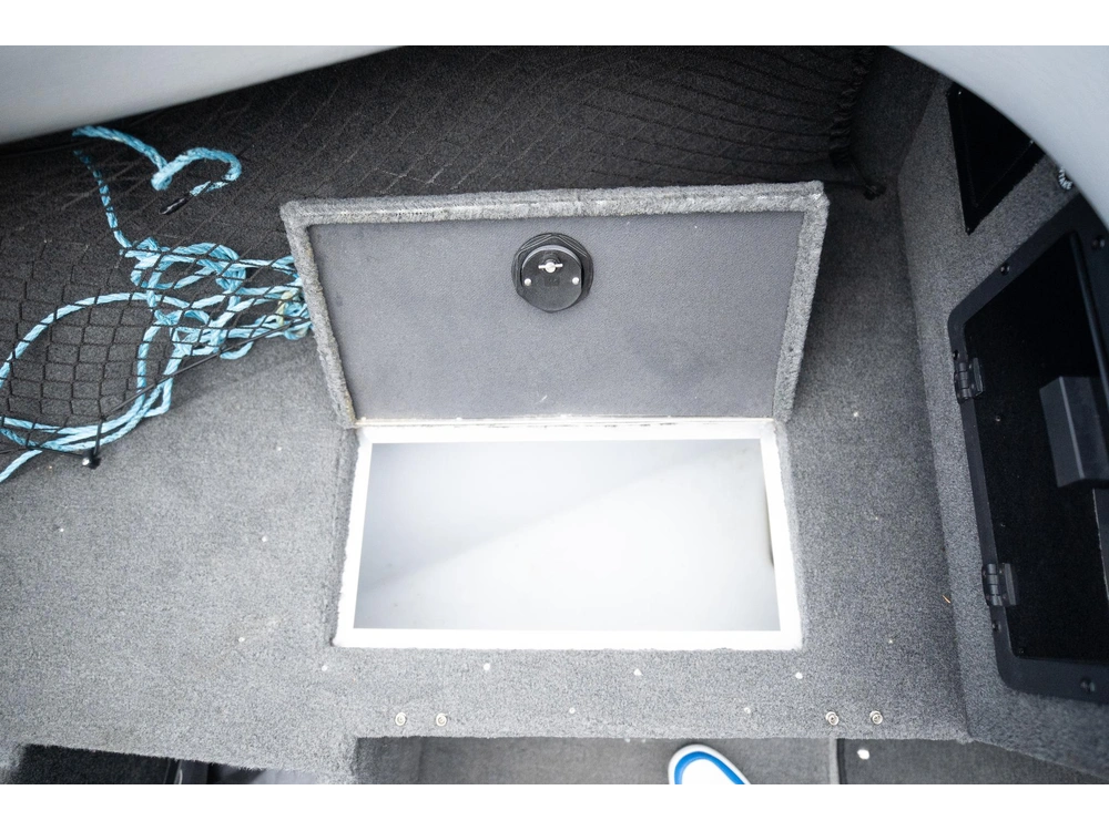 2013 Lund Boat Co 2150 Baron alt