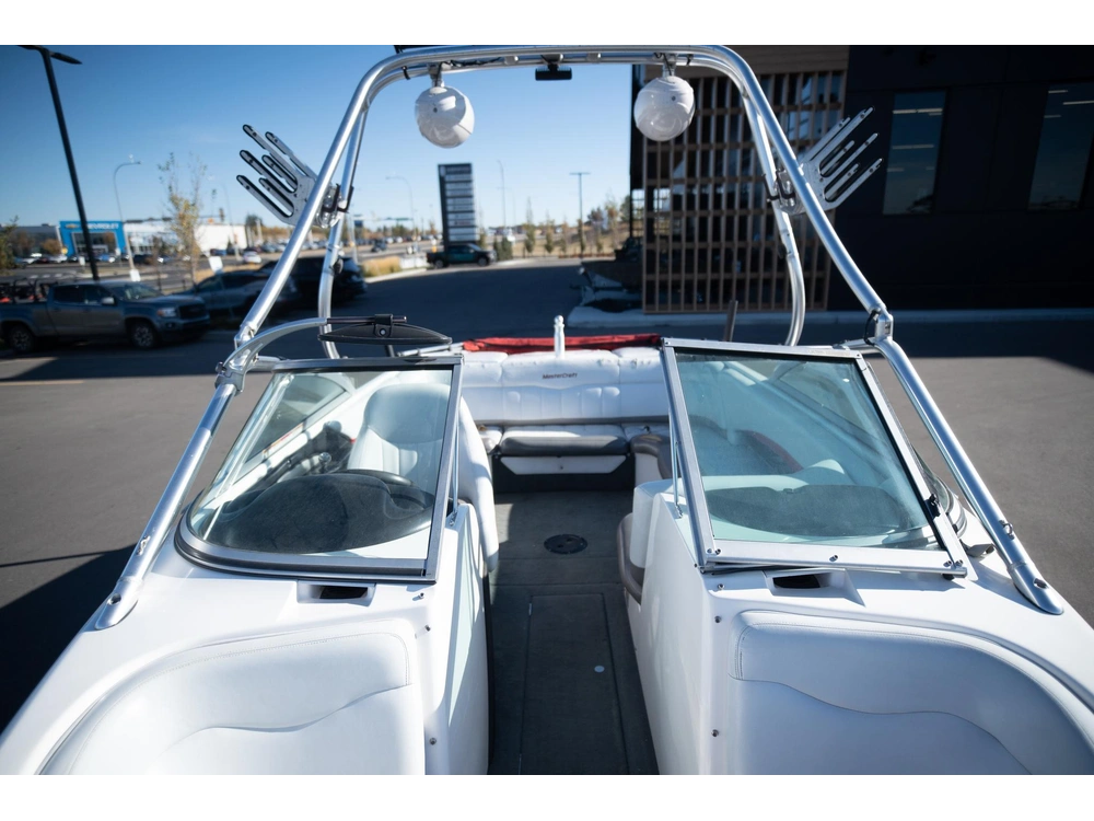 2004 Mastercraft X10 alt