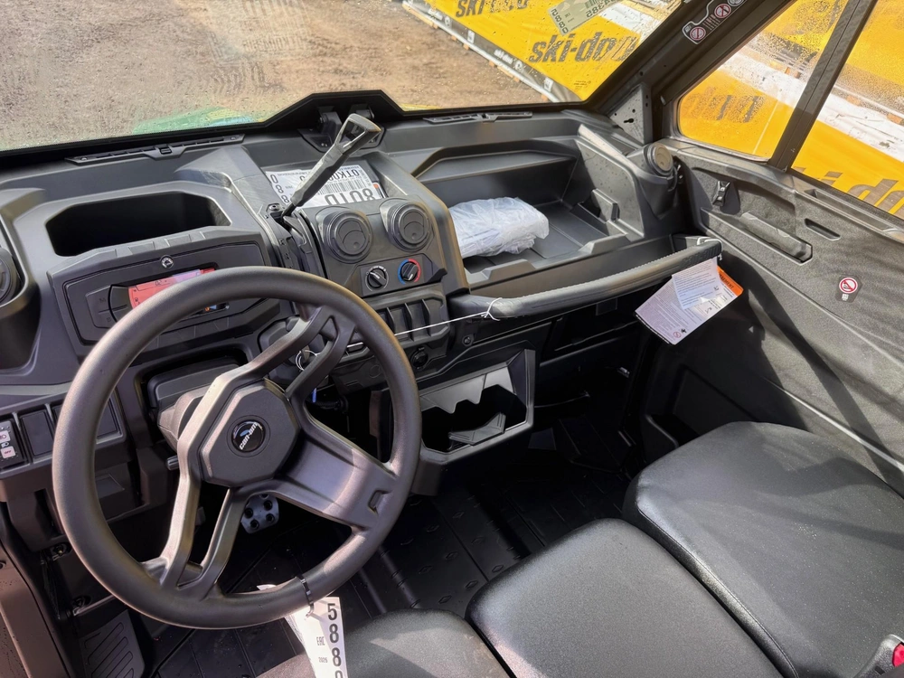 Can-am Defender Dps Cab Hd9 2026 alt