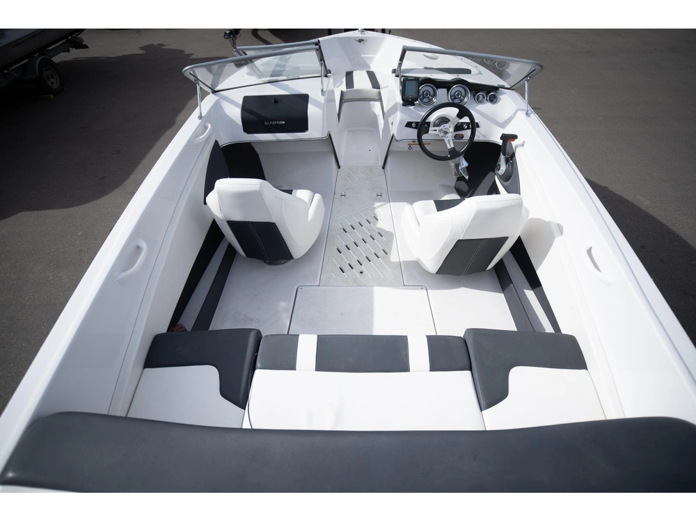 2014 Glastron 185 alt