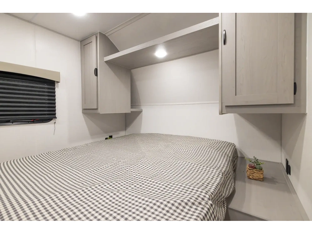 2026 Forest River Viking 17fq alt