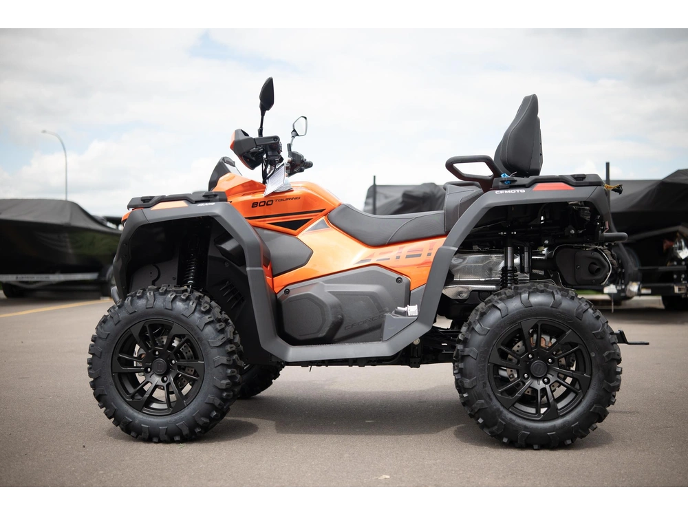 2025 Cfmoto Cforce 800 Touring alt