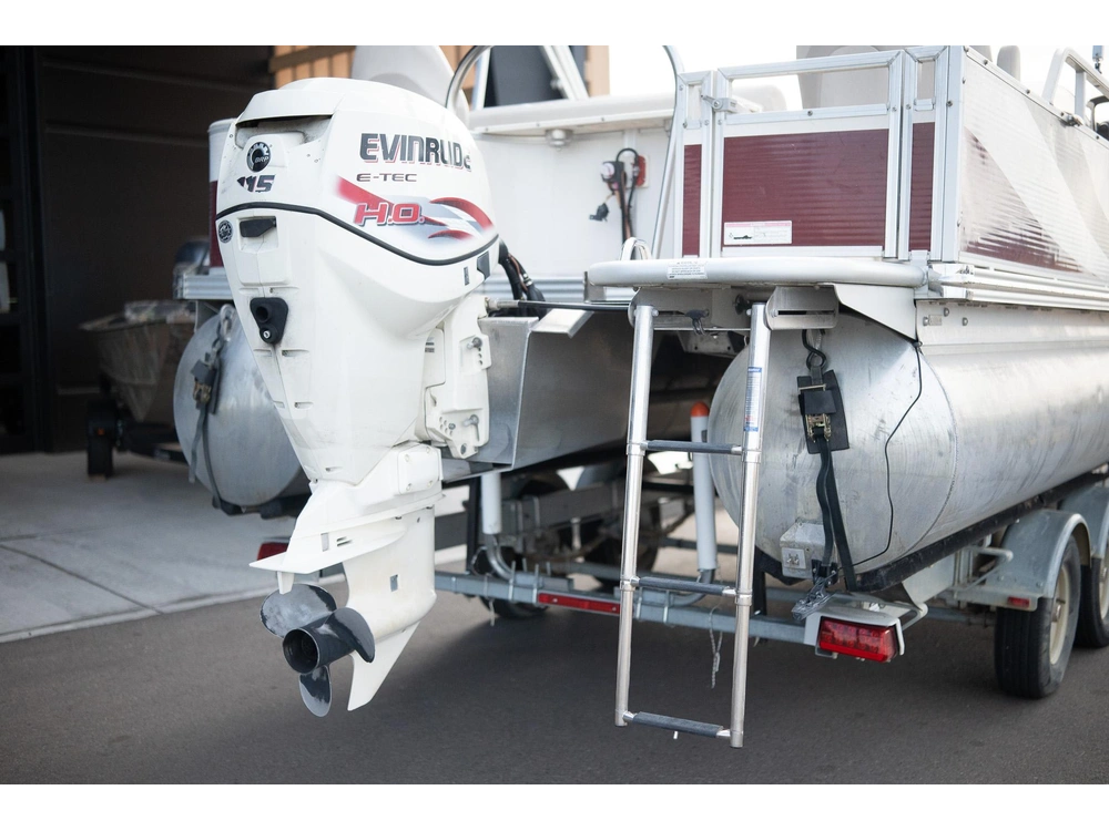 2011 Manitou Encore 23 4-point alt