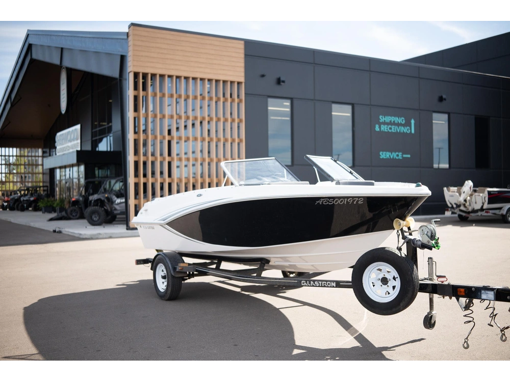 2014 Glastron 185 alt