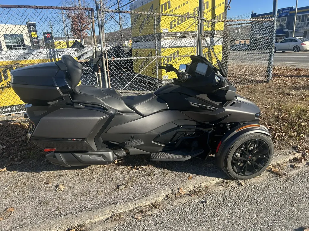2024 Can-Am Spyder RT Ltd SE6