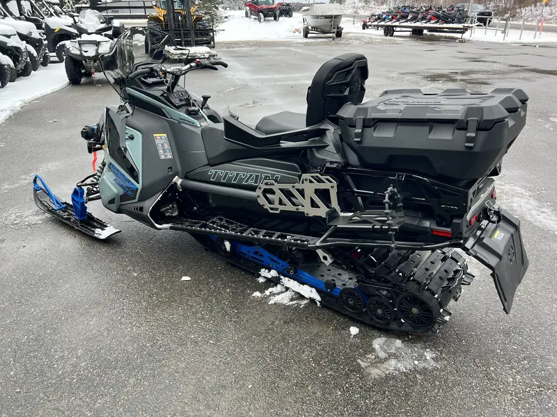 2026 Polaris Titan 850 adv