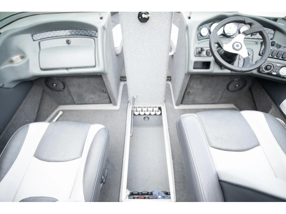 2013 Lund Boat Co 2150 Baron alt