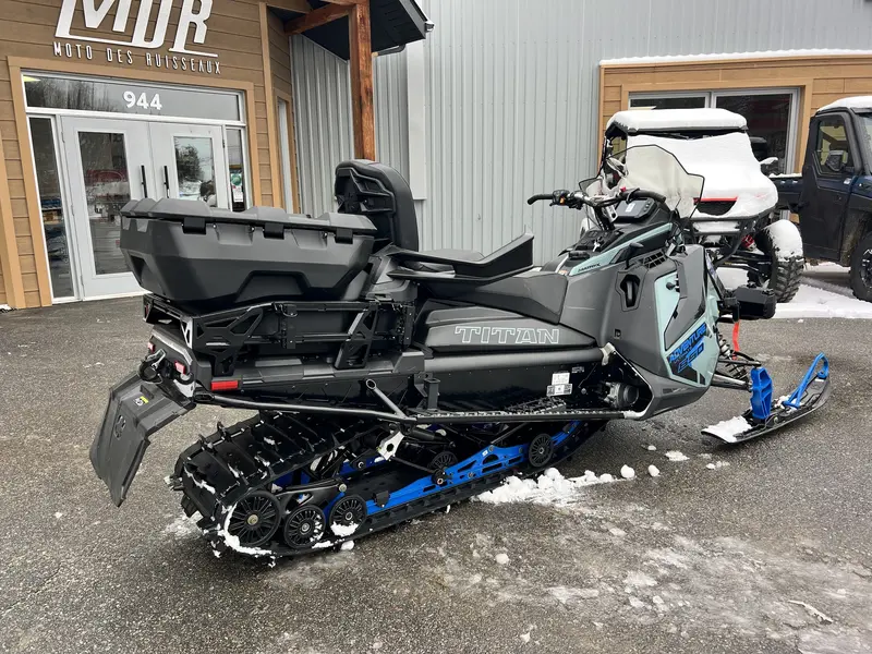 2026 Polaris Titan 850 adv