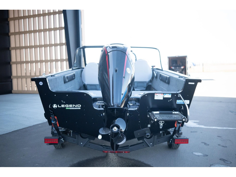 2025 Legend 18 Xf alt