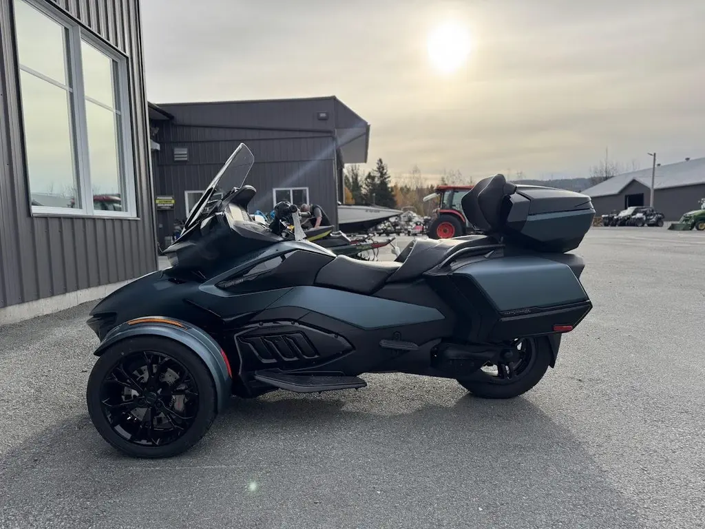 2025 Can-Am RT Limited