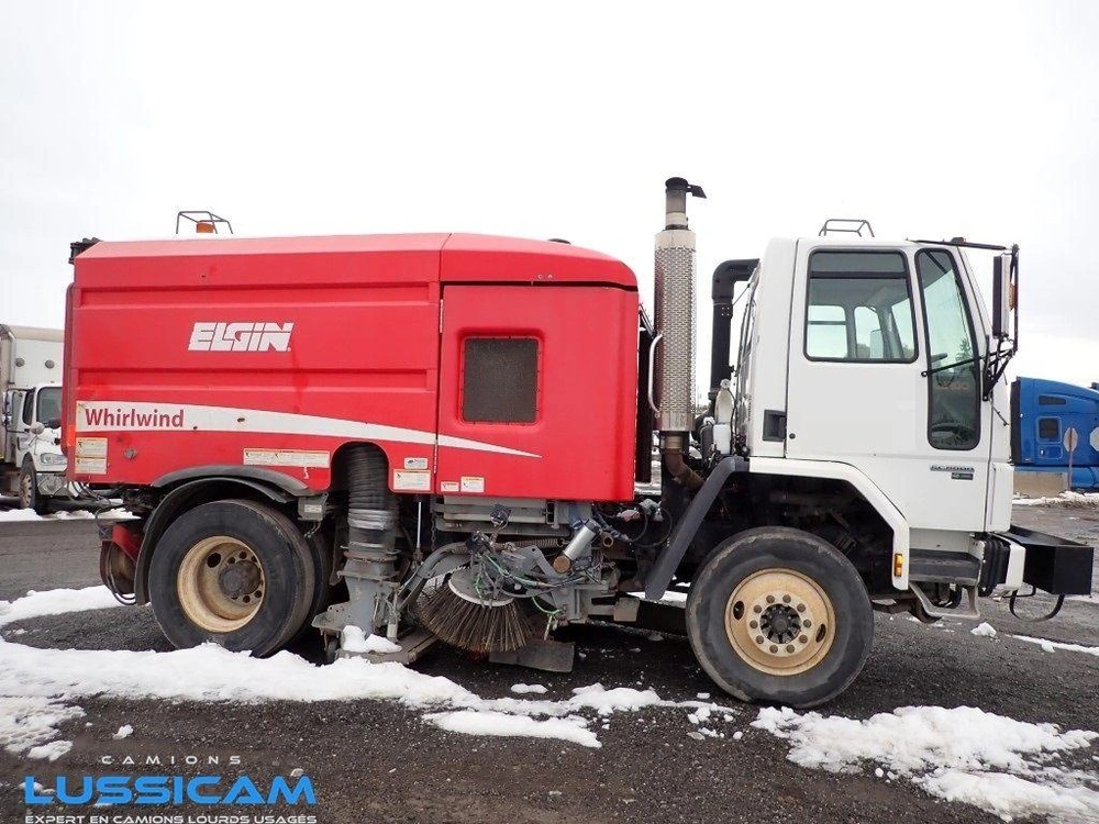 2006 Sterling Sc8000