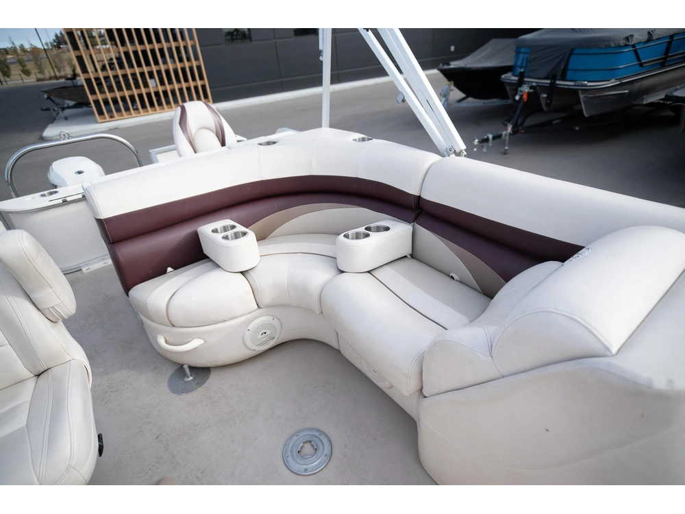 2011 Manitou Encore 23 4-point alt