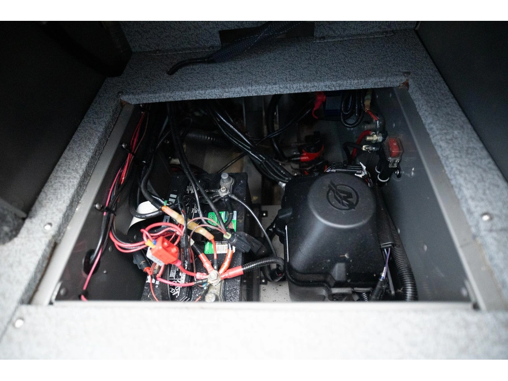 2013 Lund Boat Co 2150 Baron alt