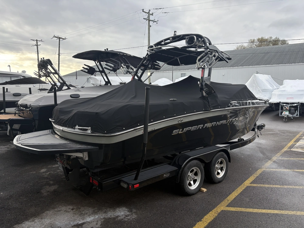 Super Air Nautique 230 2011 alt