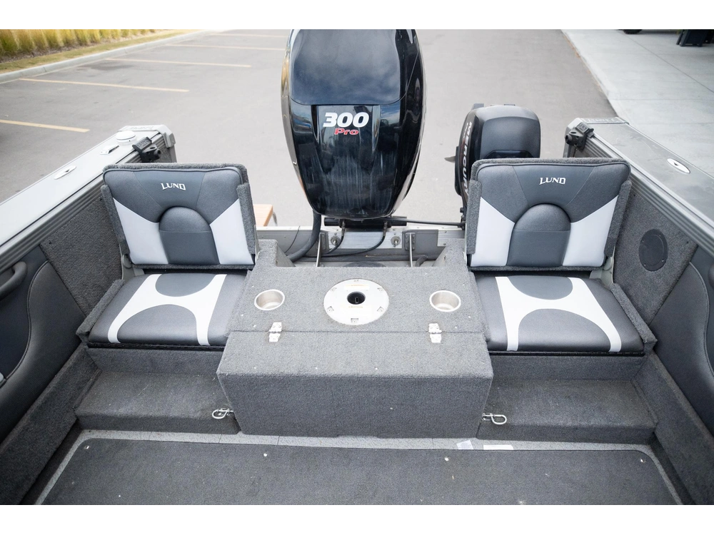 2013 Lund Boat Co 2150 Baron alt