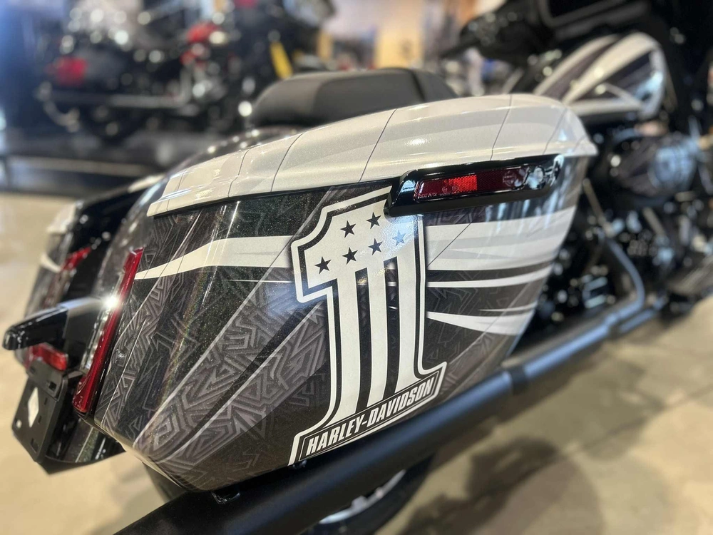 Harley-davidson Flhx 2025 alt