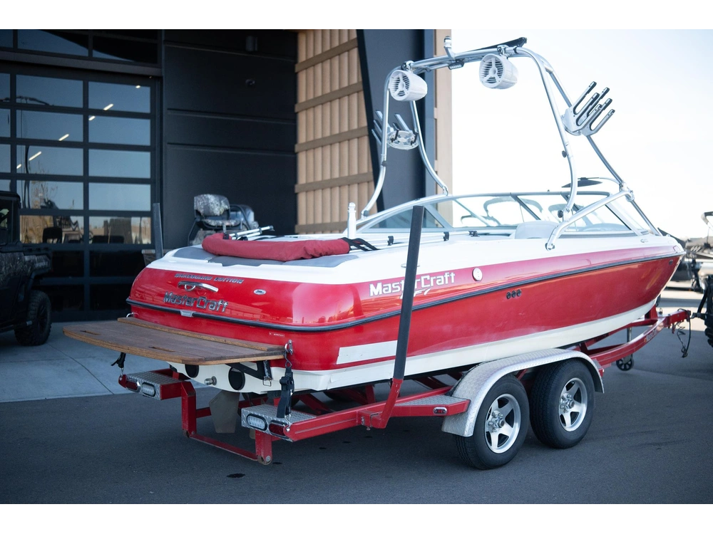 2004 Mastercraft X10 alt