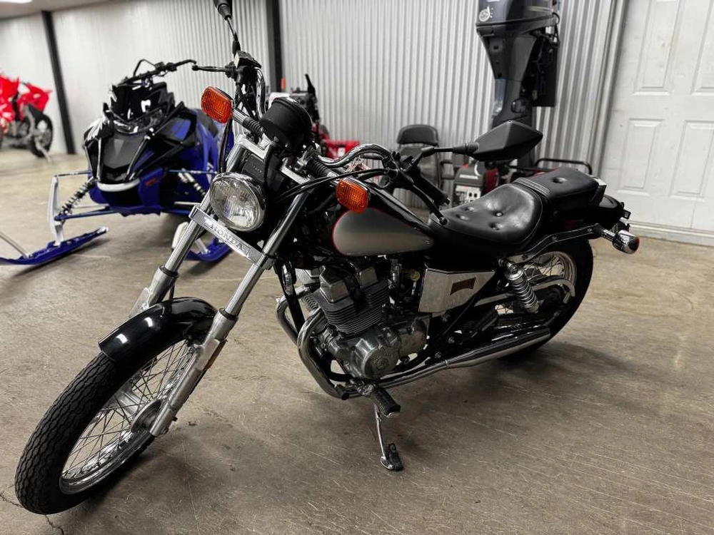 Honda Rebel 250 1985 alt