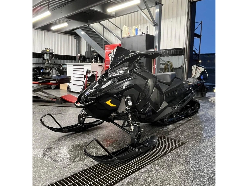 Polaris 850 Switchback Assault 144 2019 alt