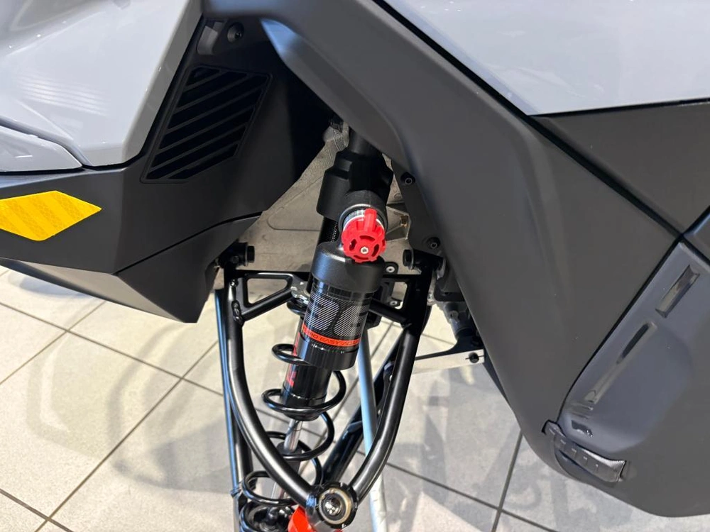 Ski-doo Summit X W/ Expert Pkg 154 850 E-tec Powdermax Light 2.5'' Shot Lac 2026 alt