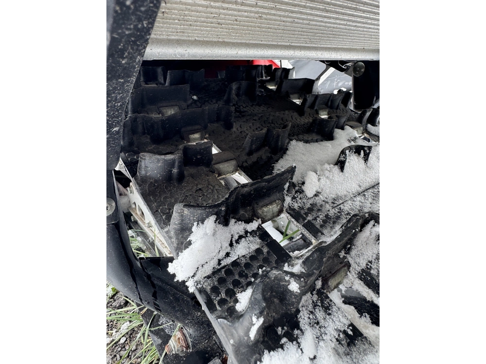 2017 Polaris 600 Rush Xcr - Indy® Red alt