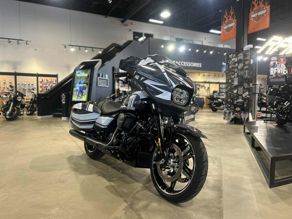 Harley-davidson Flhx 2025 alt