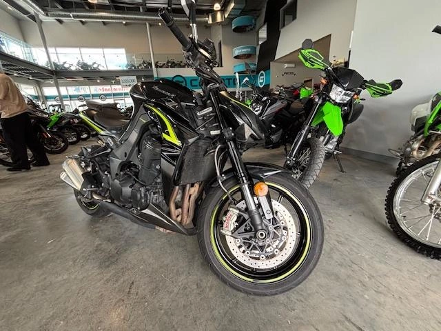 2018 Kawasaki Z1000r Abs Z1000r Z 1000r Z1000 R Zr1000 Zr 1000 Impeccable alt