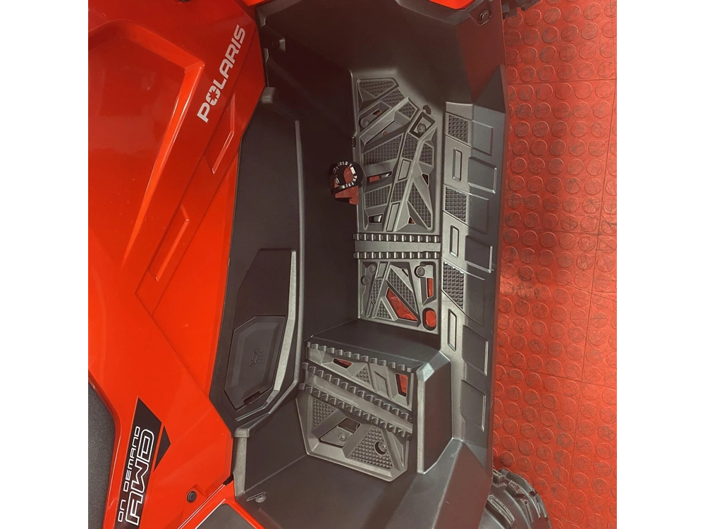 2026 Polaris Sportsman Touring 570 Indy alt