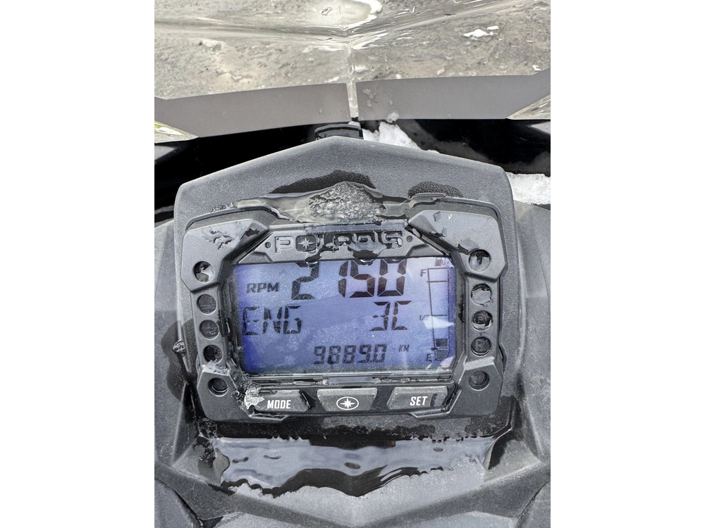 2017 Polaris 600 Rush Xcr - Indy® Red alt