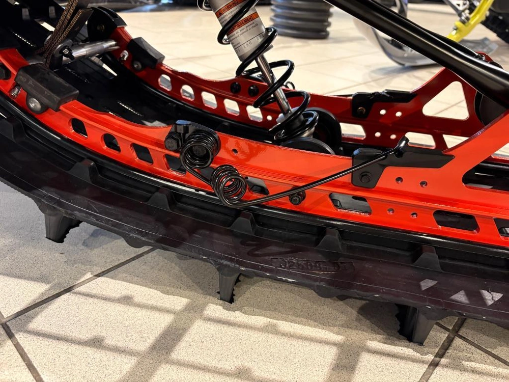 Ski-doo Summit X W/ Expert Pkg 154 850 E-tec Powdermax Light 2.5'' Shot Lac 2026 alt