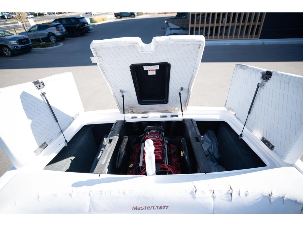 2004 Mastercraft X10 alt